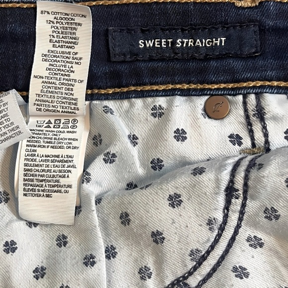 Bella Swan Style Lucky Brand Sweet Straight Mid Rise Dark Wash Women’s Size 12 - Picture 11 of 11